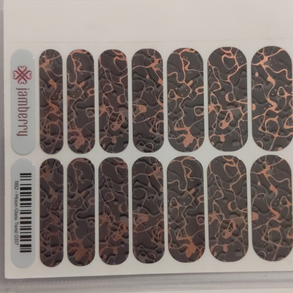 Jamberry Moon Glass Twist